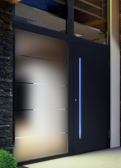alum_durvis_ar_led_rokturi_2-2.jpg